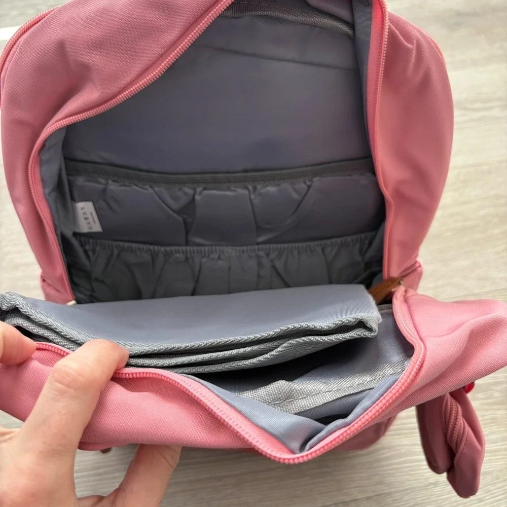 NWT Maelstrom Unisex Pink Buckle Circular Pouch Travel Backpack Baby Diaper Bag‎